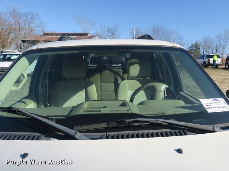 image for item DB8939 2008 Ford Explorer XLT SUV