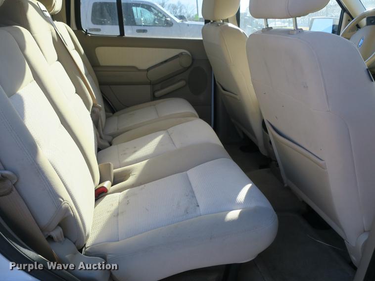 image for item DB8939 2008 Ford Explorer XLT SUV