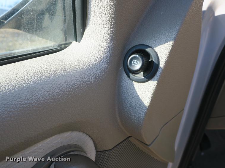 image for item DB8939 2008 Ford Explorer XLT SUV