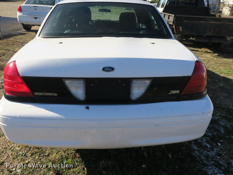 image for item DB8943 2011 Ford Crown Victoria Police Interceptor