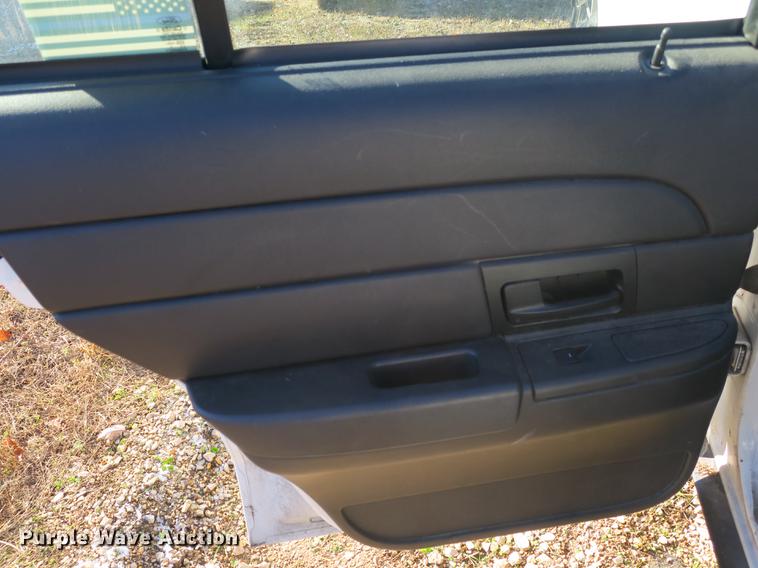 image for item DB8943 2011 Ford Crown Victoria Police Interceptor