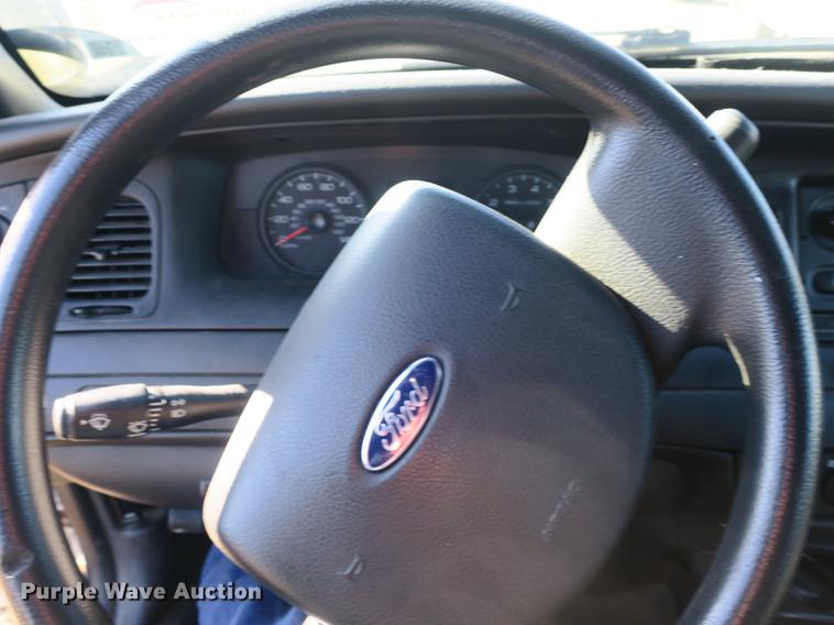 image for item DB8943 2011 Ford Crown Victoria Police Interceptor