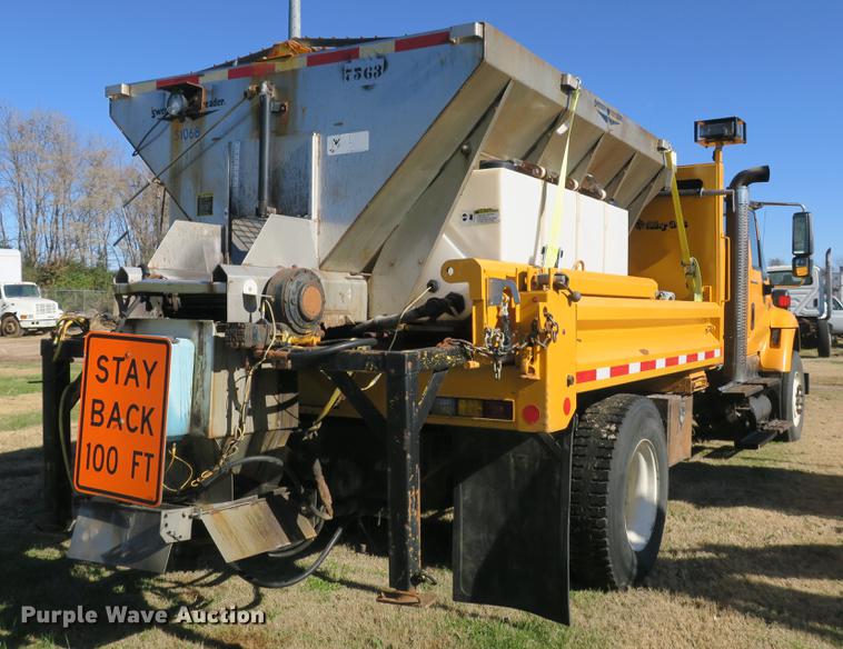 image for item DB8950 2005 International 7400 dump truck