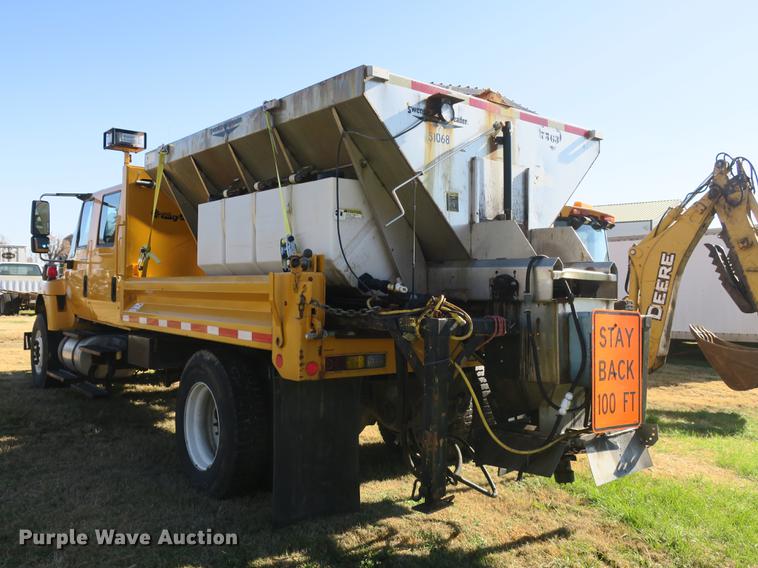 image for item DB8950 2005 International 7400 dump truck
