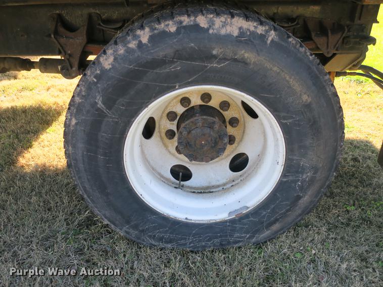 image for item DB8950 2005 International 7400 dump truck