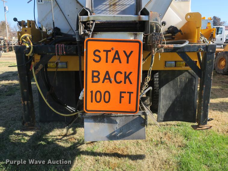 image for item DB8950 2005 International 7400 dump truck