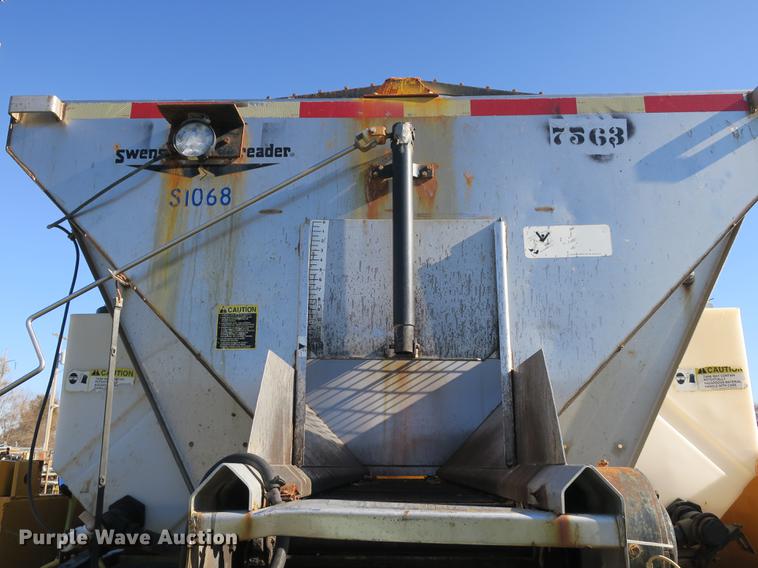 image for item DB8950 2005 International 7400 dump truck