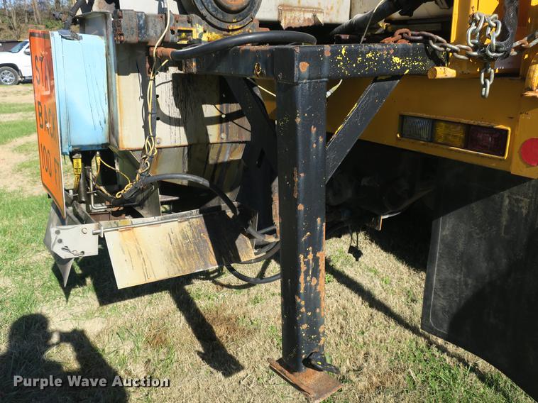 image for item DB8950 2005 International 7400 dump truck