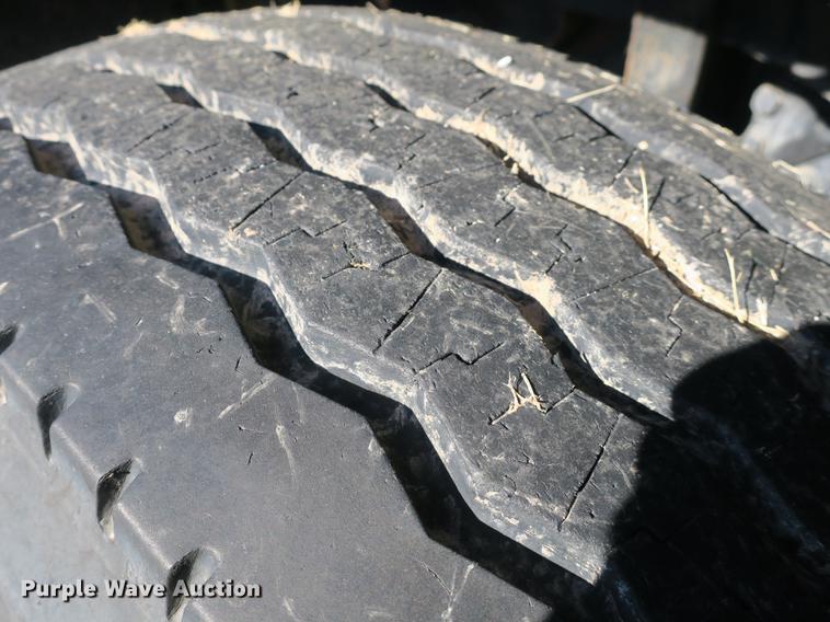 image for item DB8950 2005 International 7400 dump truck