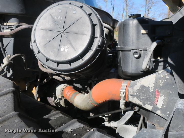 image for item DB8950 2005 International 7400 dump truck