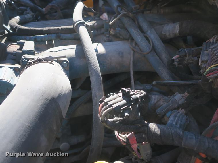 image for item DB8950 2005 International 7400 dump truck