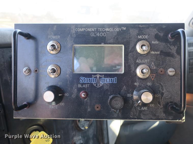 image for item DB8950 2005 International 7400 dump truck