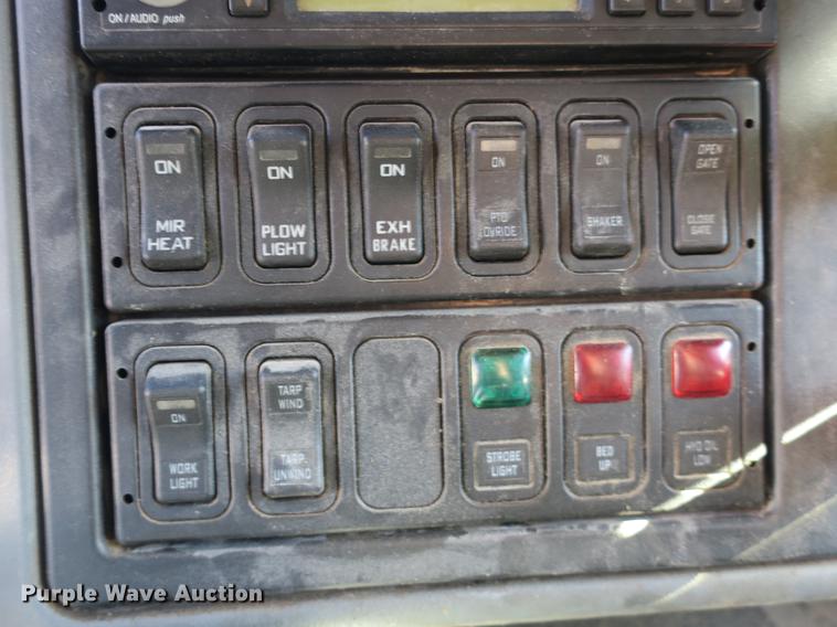 image for item DB8950 2005 International 7400 dump truck