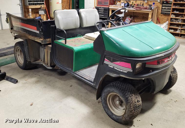 image for item DB9442 2000 Cushman S660 Turf Truckster utility vehicle