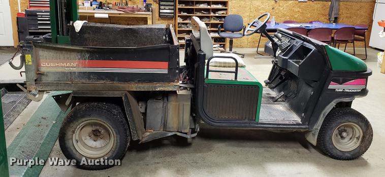 image for item DB9442 2000 Cushman S660 Turf Truckster utility vehicle