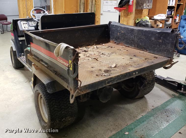 image for item DB9442 2000 Cushman S660 Turf Truckster utility vehicle