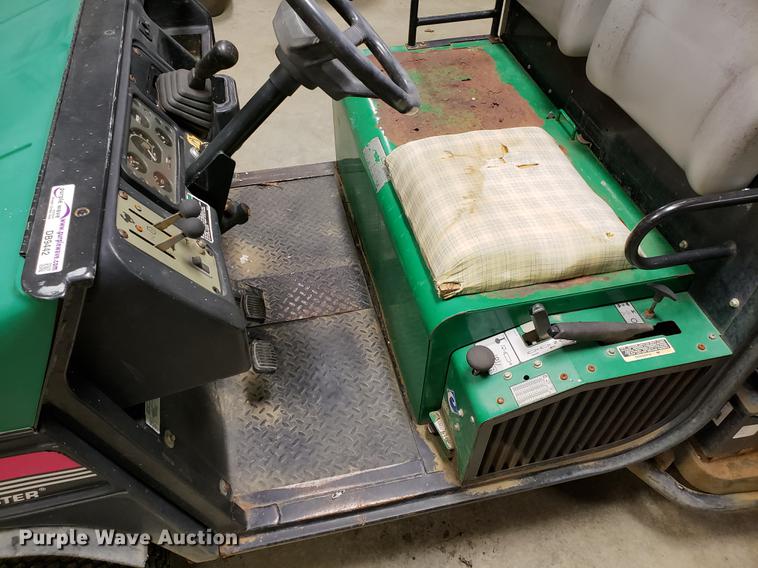 image for item DB9442 2000 Cushman S660 Turf Truckster utility vehicle