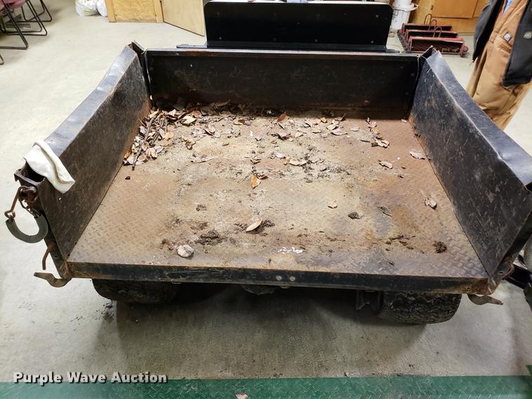 image for item DB9442 2000 Cushman S660 Turf Truckster utility vehicle