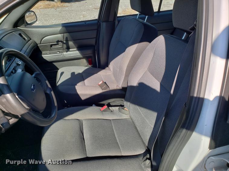 image for item DB9443 2009 Ford Crown Victoria Police Interceptor