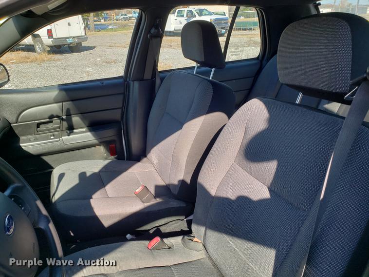 image for item DB9443 2009 Ford Crown Victoria Police Interceptor