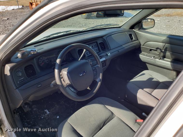 image for item DB9443 2009 Ford Crown Victoria Police Interceptor