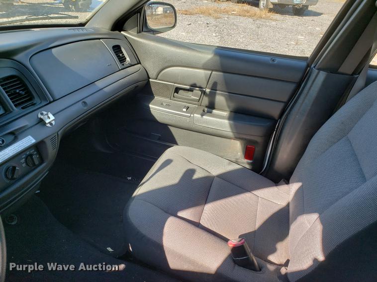 image for item DB9443 2009 Ford Crown Victoria Police Interceptor