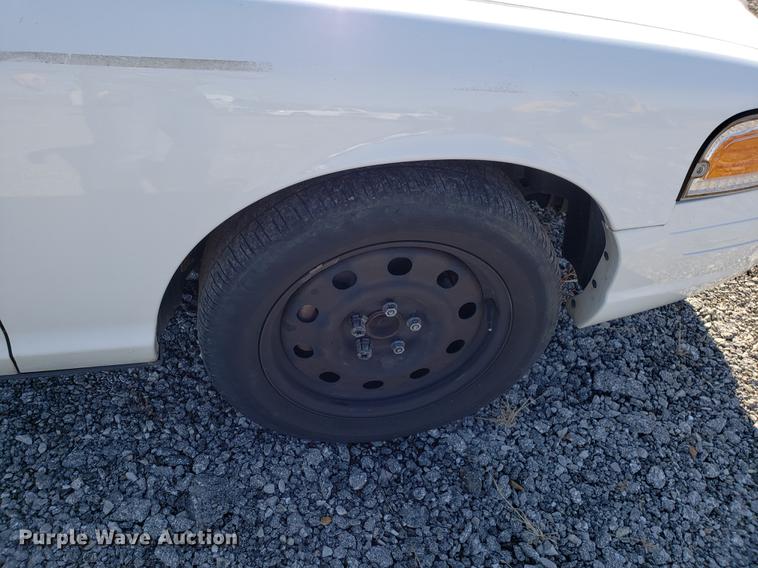 image for item DB9443 2009 Ford Crown Victoria Police Interceptor