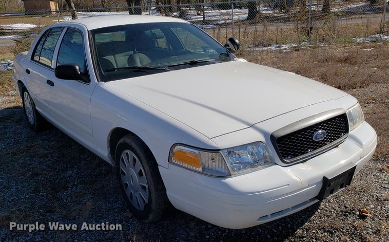 image for item DB9445 2009 Ford Crown Victoria Police Interceptor