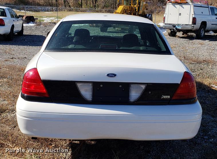 image for item DB9445 2009 Ford Crown Victoria Police Interceptor