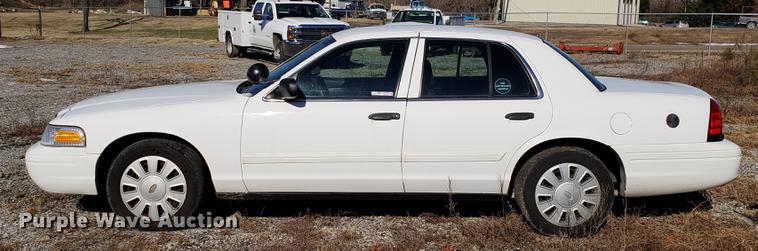 image for item DB9445 2009 Ford Crown Victoria Police Interceptor