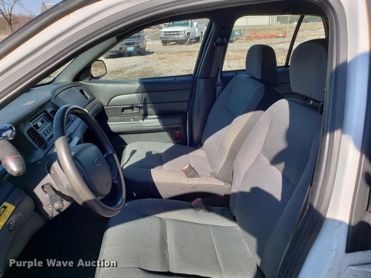 image for item DB9445 2009 Ford Crown Victoria Police Interceptor