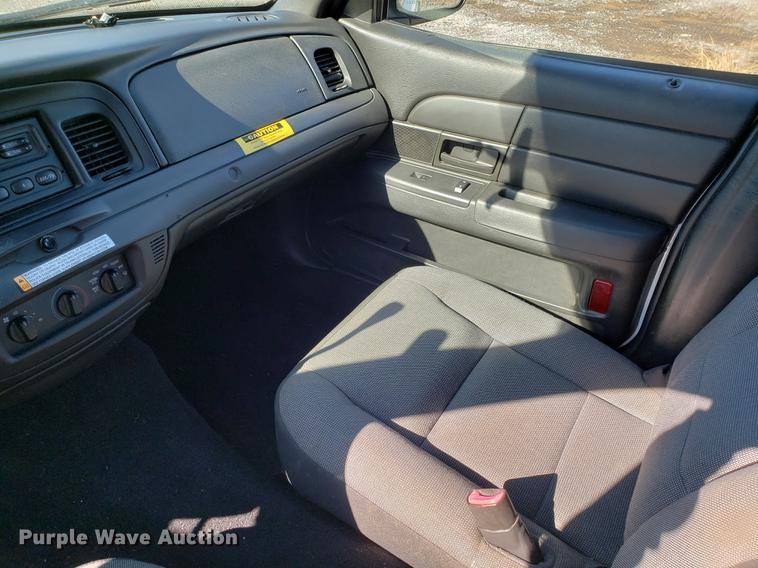 image for item DB9445 2009 Ford Crown Victoria Police Interceptor