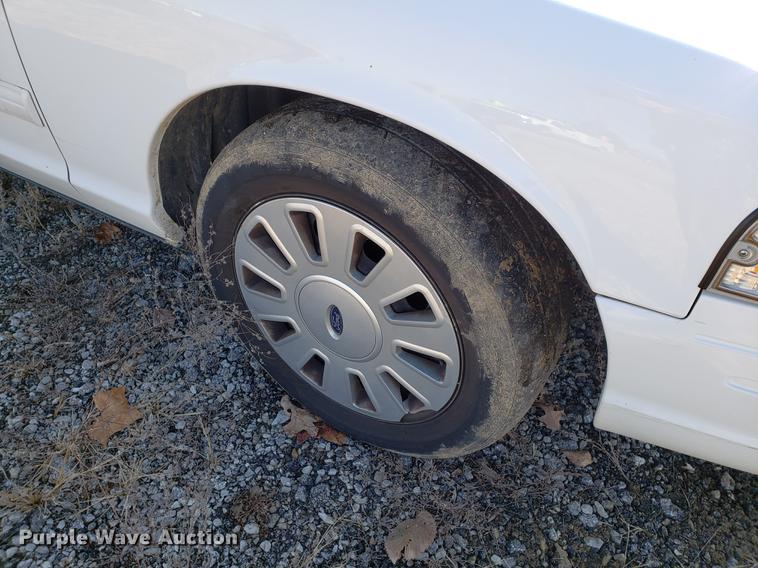 image for item DB9445 2009 Ford Crown Victoria Police Interceptor