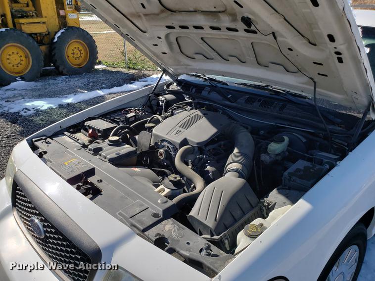 image for item DB9446 2004 Ford Crown Victoria Police Interceptor