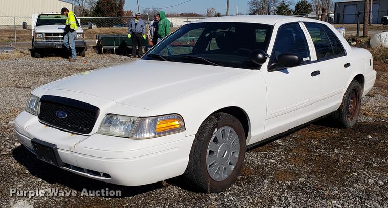 image for item DB9447 2011 Ford Crown Victoria Police Interceptor