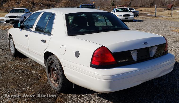 image for item DB9447 2011 Ford Crown Victoria Police Interceptor
