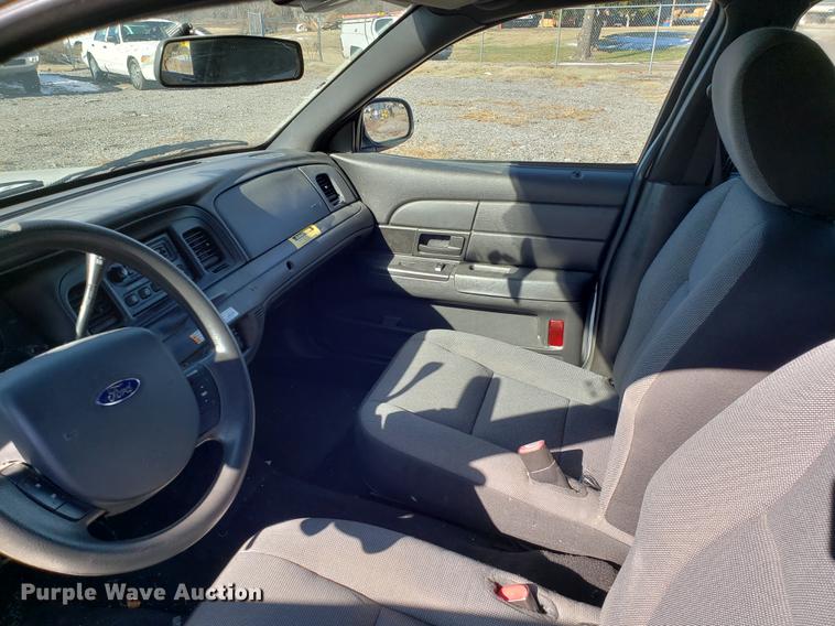 image for item DB9447 2011 Ford Crown Victoria Police Interceptor