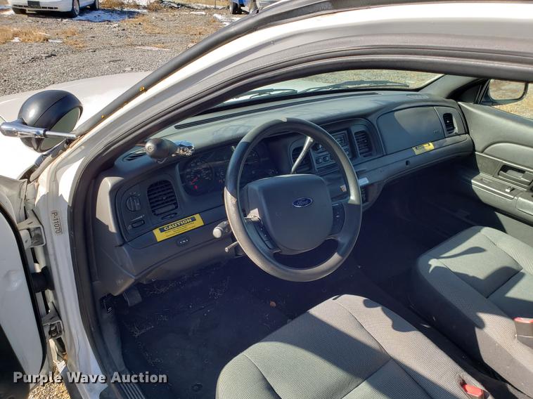 image for item DB9447 2011 Ford Crown Victoria Police Interceptor