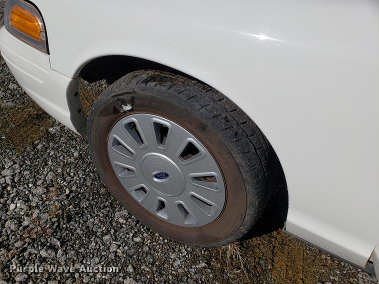 image for item DB9447 2011 Ford Crown Victoria Police Interceptor