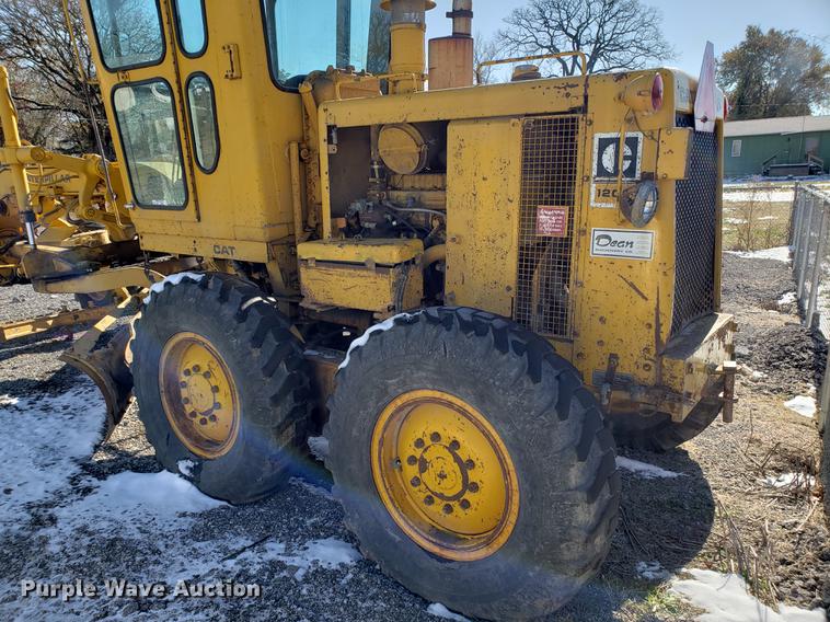 image for item DB9448 Caterpillar 120G rigid frame motor grader