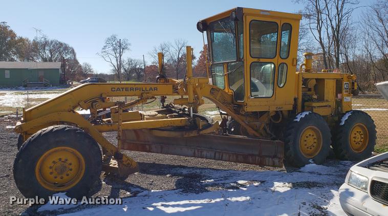 image for item DB9448 Caterpillar 120G rigid frame motor grader