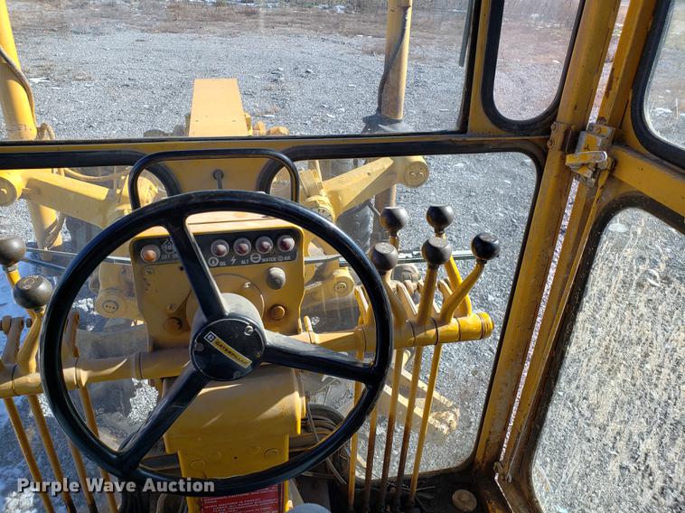 image for item DB9448 Caterpillar 120G rigid frame motor grader