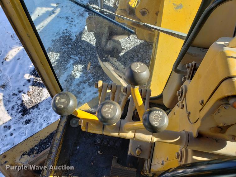 image for item DB9448 Caterpillar 120G rigid frame motor grader