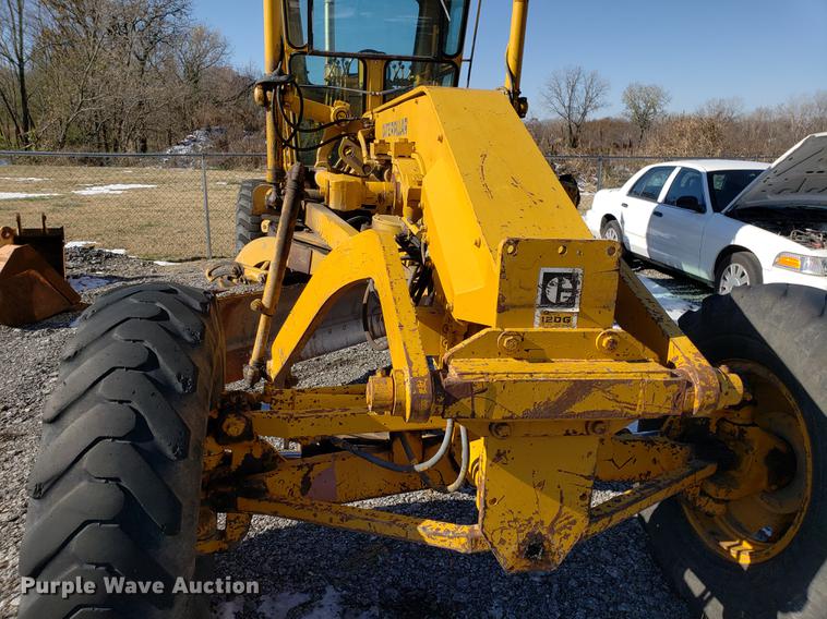 image for item DB9448 Caterpillar 120G rigid frame motor grader