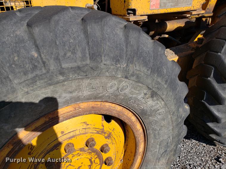 image for item DB9448 Caterpillar 120G rigid frame motor grader