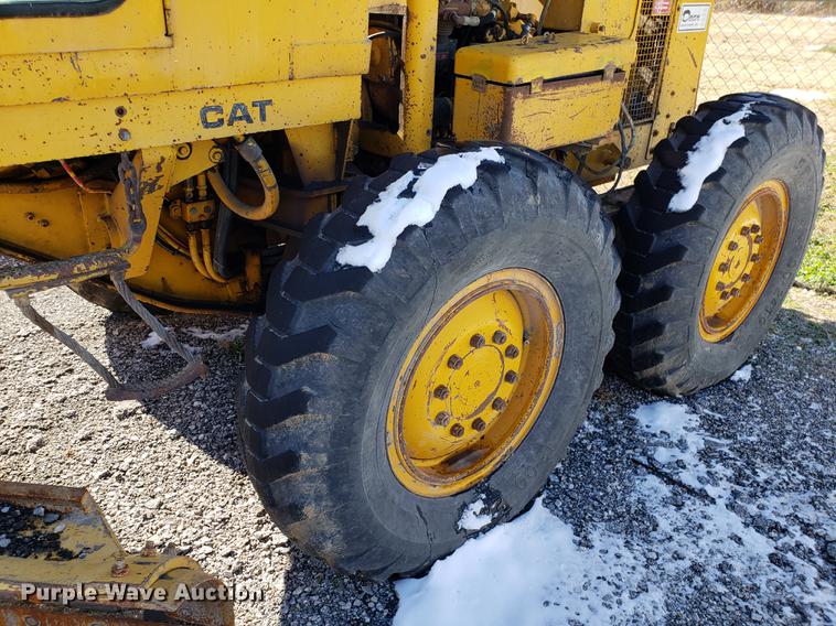 image for item DB9448 Caterpillar 120G rigid frame motor grader