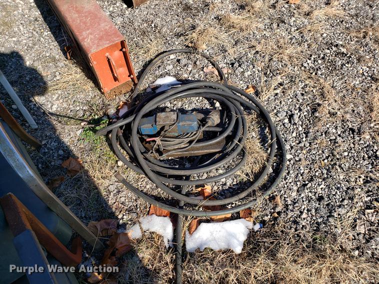 image for item DB9451 Ditch Witch P80 rod pusher