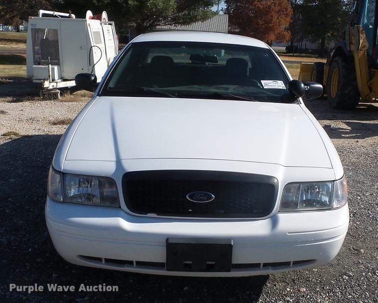 image for item DD2411 2010 Ford Crown Victoria Police Interceptor