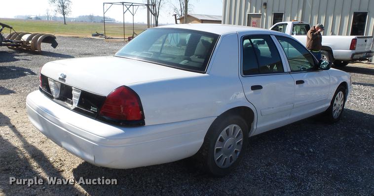 image for item DD2411 2010 Ford Crown Victoria Police Interceptor