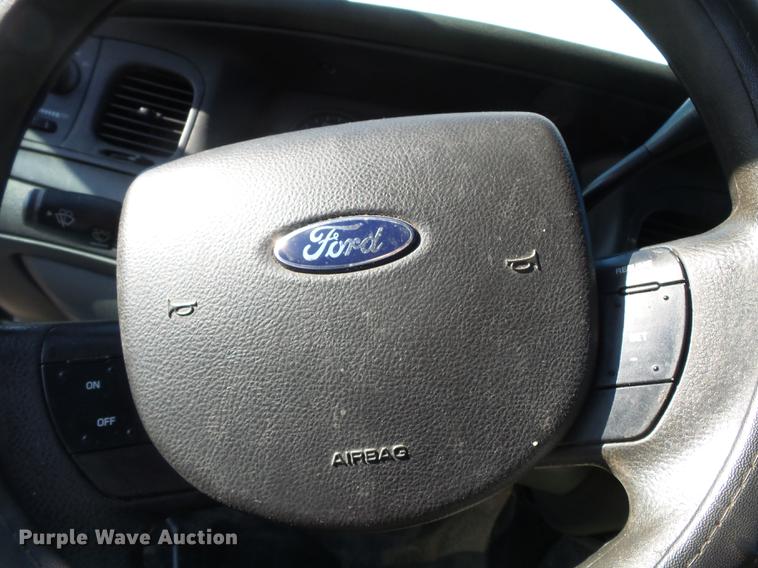 image for item DD2411 2010 Ford Crown Victoria Police Interceptor